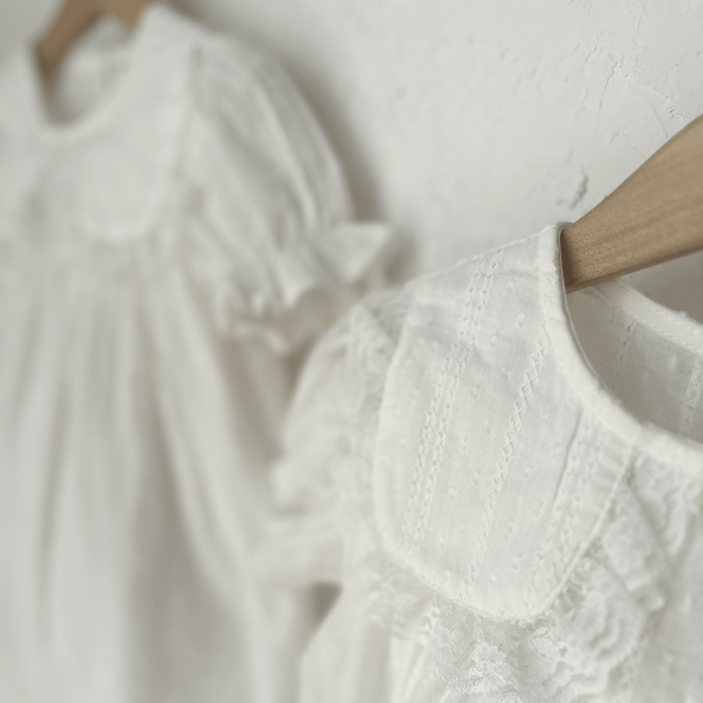 Robe Ava